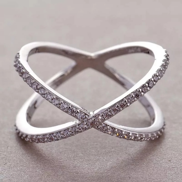 ☆☆925 silver filled & white sapphire ring♡♡ - Picture 5 of 6